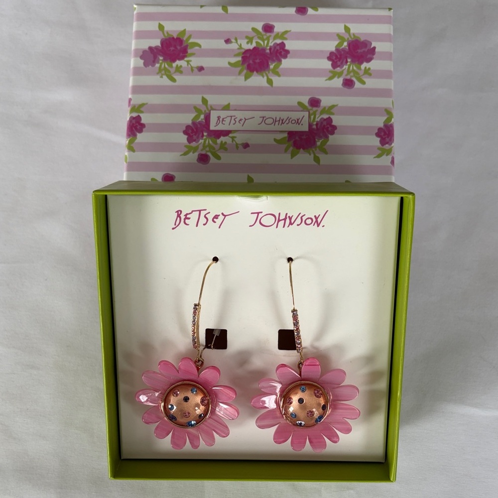 Betsey Johnson Pink Flower Drop fish hook Earrings NWT